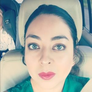 Meet your Posher, Mayra